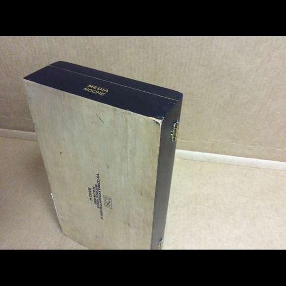 Wooden Cigar Box Hoyo de Monterrey de Jose Gener - Picture 8 of 8